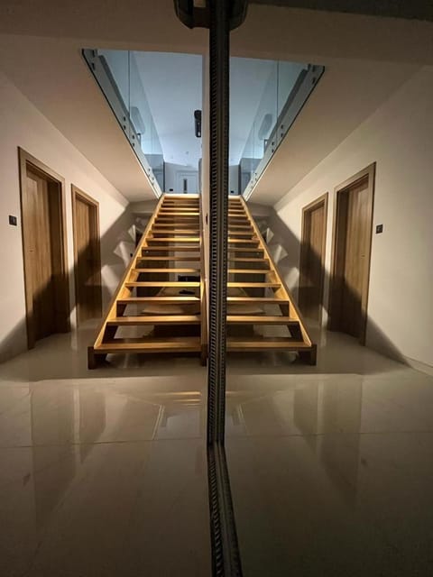 Luxury Villa Lana Apt, Seaview Terrace, Large Outdoor Space, BBQ Villa in Trogir