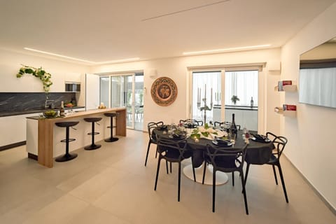 Living room, oven, kitchen