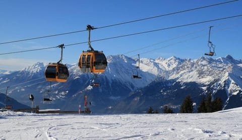 Day, Natural landscape, Skiing, Mountain view