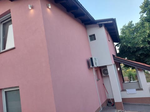 Vila Neyra Villa in Pula