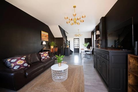 Jolie Maison sur Orléans, Parking & Climatisation Apartment in Orléans