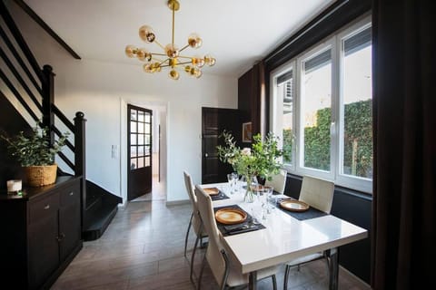 Jolie Maison sur Orléans, Parking & Climatisation Apartment in Orléans