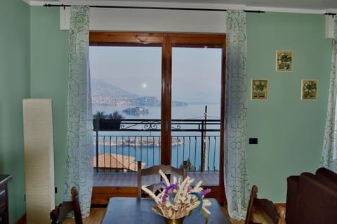 Living room, Seating area, Dining area, Lake view, Mountain view