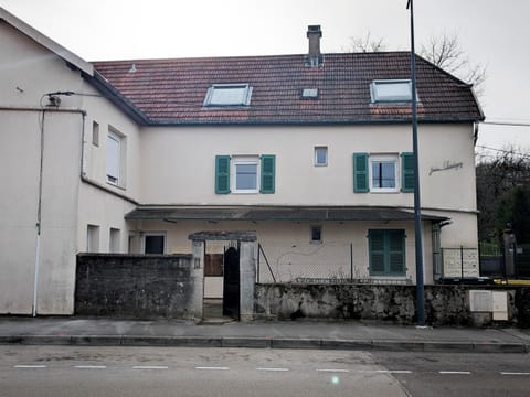 Le TropiCool Apartment in Besançon