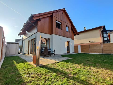 Property building, Balcony/Terrace