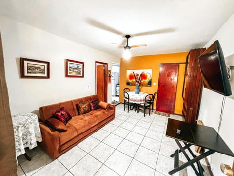 Communal lounge/ TV room, Living room, Spa and wellness centre/facilities, Dining area