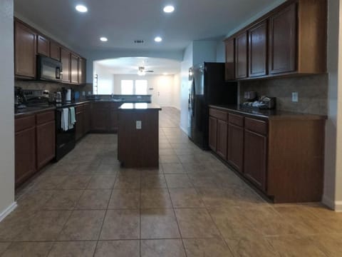 Kitchen or kitchenette, dishwasher, minibar, pet friendly, stove, toaster