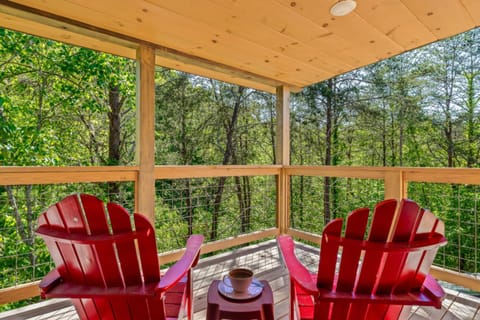 Patio, Spring, Day, Natural landscape, View (from property/room), Balcony/Terrace