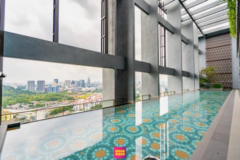 Swimming pool, Swimming pool