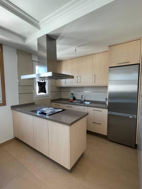 Kitchen or kitchenette, pet friendly, stove