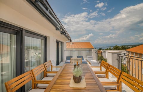 Day, View (from property/room), Balcony/Terrace, Sea view