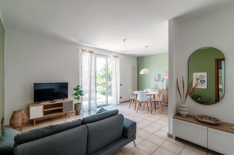 Casa Olivo by Quokka 360 - flat with sun terrace in Cernobbio Apartment in Cernobbio