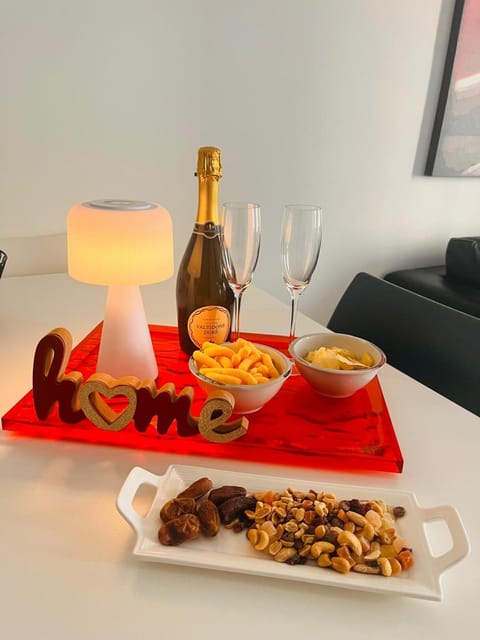 Food and drinks, Drinks, Alcoholic drinks