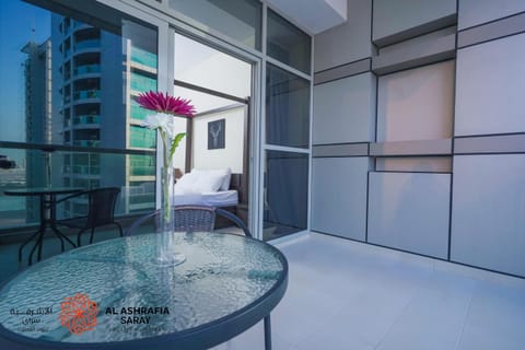 Patio, Seating area