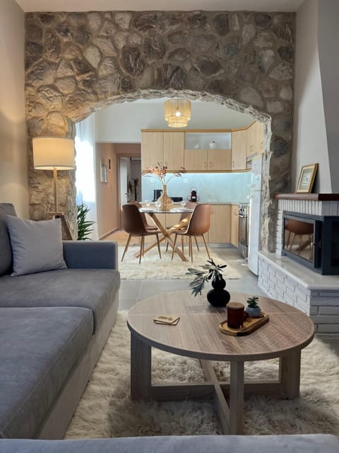 Living room, Seating area, Dining area, flat iron