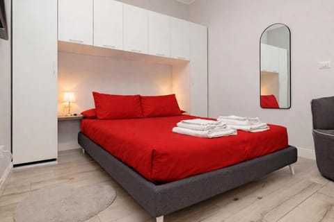 Bed, Bedroom, locker