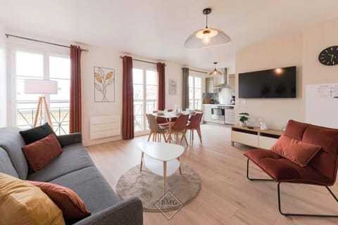 Royal appartement Disneyland BMYGUEST Apartment in Chessy