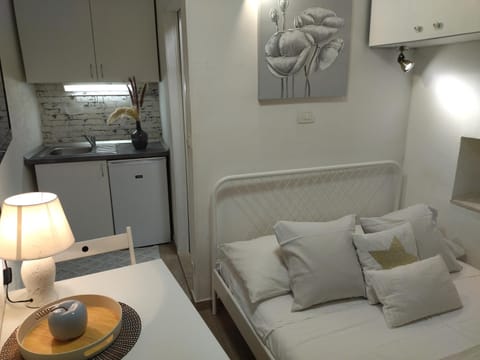 Tiny Studio in City Center Stone House Apartment in Split