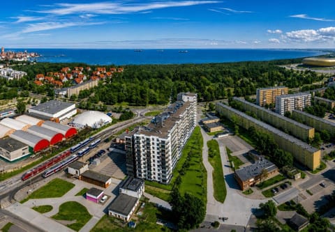 Property building, Spring, Off site, Day, Neighbourhood, Natural landscape, Bird's eye view, Summer, On site, City view, Sea view, Street view, Location, Parking
