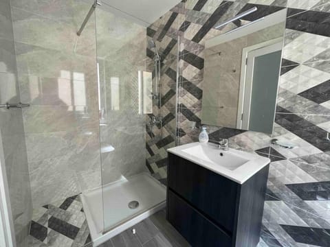 2 bedroom Apartment in Mellieha with Sea Views and Close to all Amenities Apartment in Malta