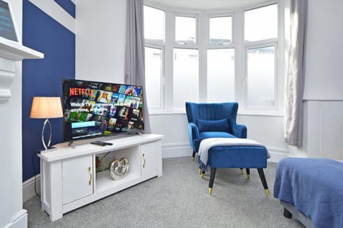 Bentley House - By Sigma Stays Apartment in Crewe