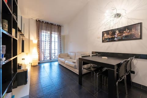 TV and multimedia, Living room, Dining area