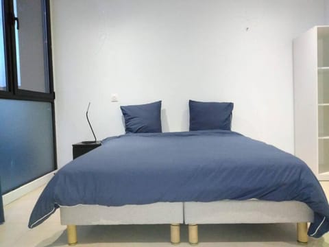 Studio sur jardin Apartment in Île-de-France