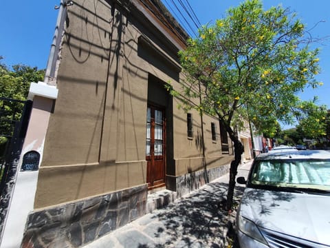 Neighbourhood, Street view