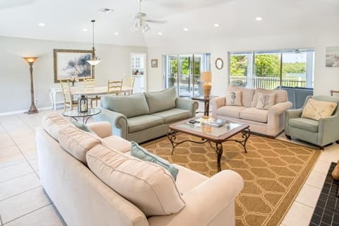 Baywatch Casa home House in Sanibel Island