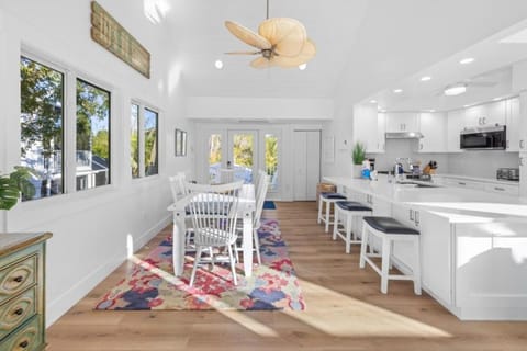 Amarelo Sol home House in Sanibel Island