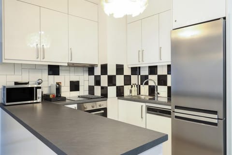 dishwasher, minibar, pet friendly, kitchen