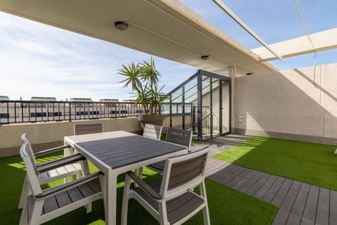 Day, Balcony/Terrace, Balcony/Terrace, Dining area