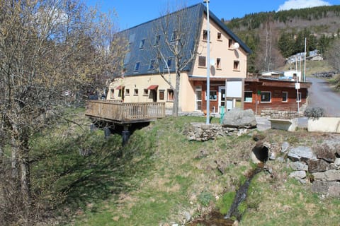 Property building, Spring, Day, Natural landscape