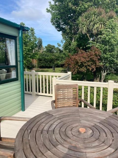 2 bedroom chalet in Chwilog on the Llyn Peninsula Apartment in Wales