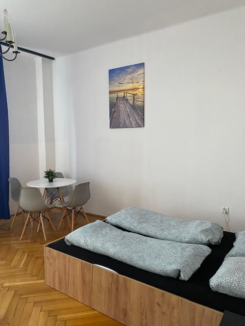 Vintage Rooms in Old Town Apartment in Krakow