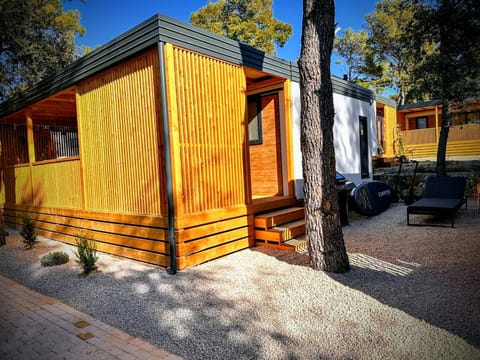 Mobile home TASHA Campground/ 
RV Resort in Biograd na Moru