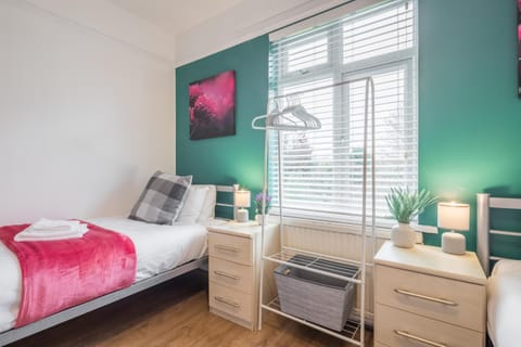 The Modern Cambridge Studio 6 Apartment in Cambridge