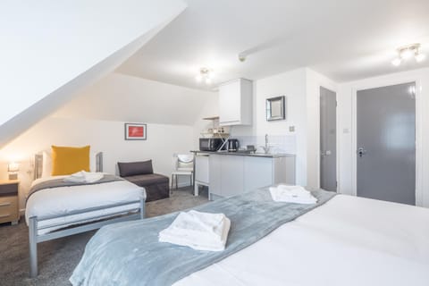 The Modern Cambridge Studio 8 Apartment in Cambridge