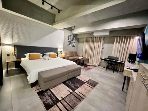 Bed, Photo of the whole room, Bedroom, hair dresser