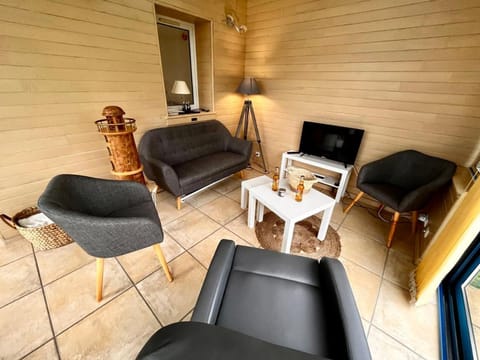 Keraven, charmante maisonnette, piscine commune 1-4 personnes House in Finistere