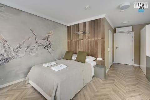 Bed, Living room, Bedroom