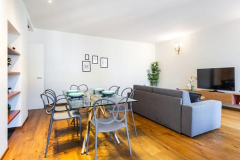 Hostdomus - Lagrange Luxury Apartment Apartment in Turin