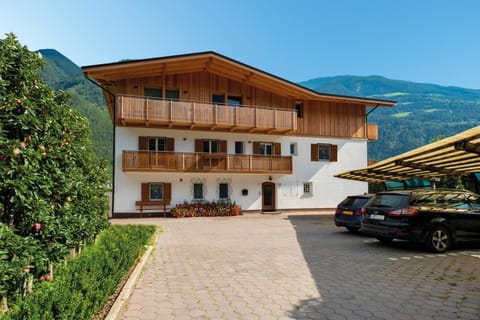 Property building, Parking