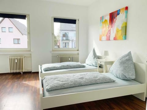 Bed, Photo of the whole room, Bedroom, internet