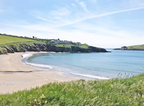 Nearby landmark, Spring, Day, Natural landscape, Beach, Sea view