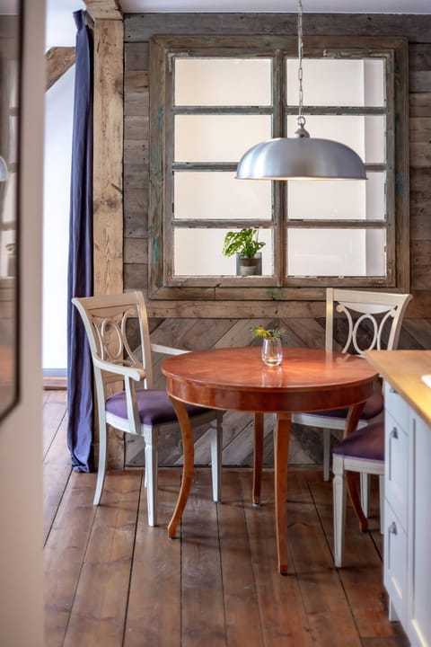 Dining area, hair dresser