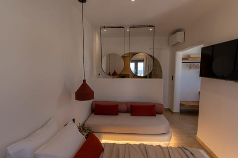Seating area, Bedroom
