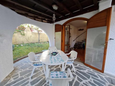 R27 - Graziosa villetta con giardino e posto auto Apartment in Marcelli