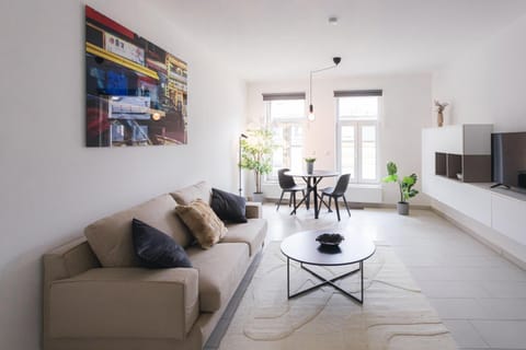 Photo of the whole room, Seating area, Dining area