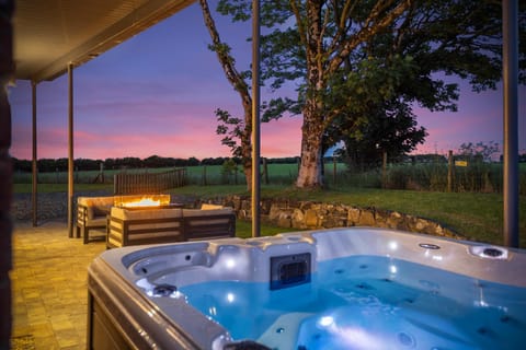 Hot Tub, Balcony/Terrace